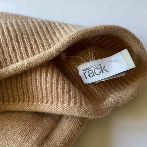 NORDSTROM RACK WOMENS CASHMERE KNIT SLOUCHY BEANIE BEIGE NWOT display picture 1